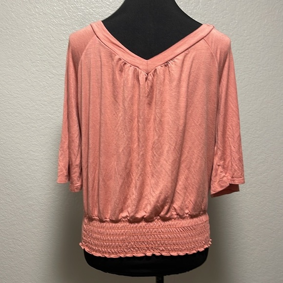 American Rag Women’s V-Neck Quarter Sleeve Top Size Small - Picture 5 of 5